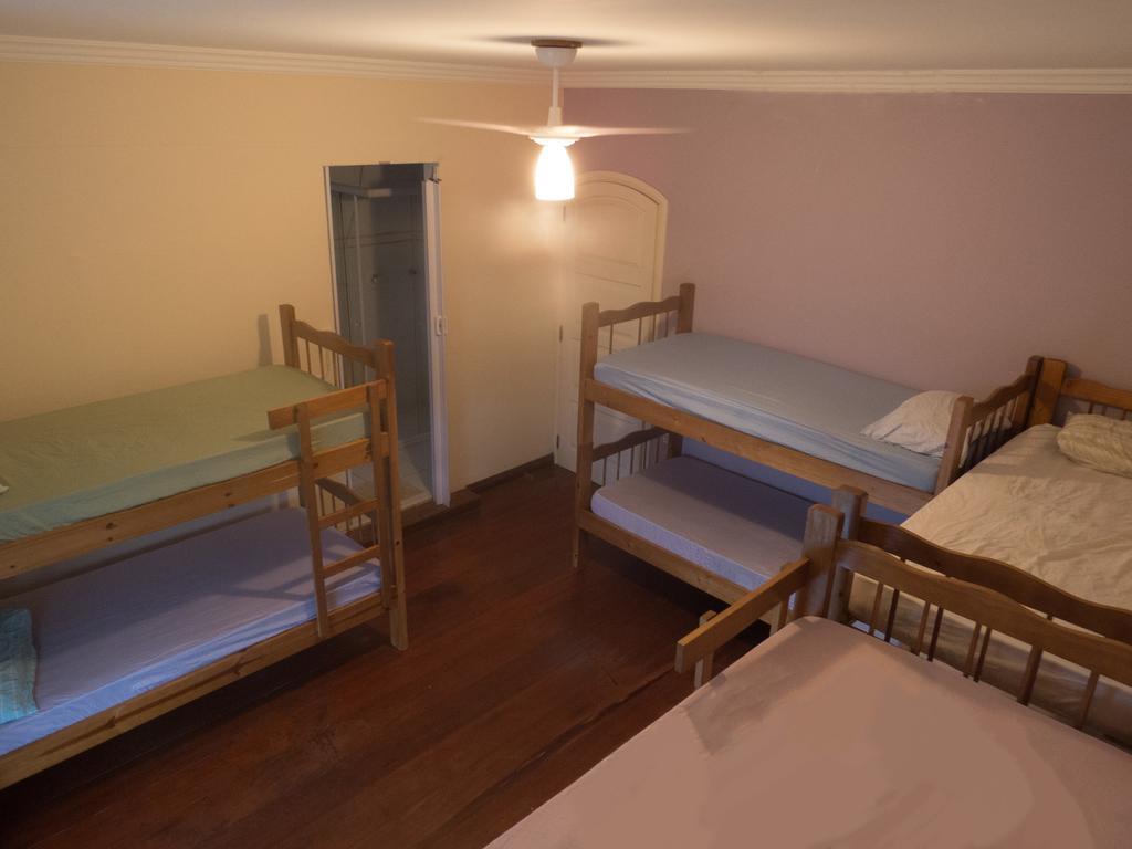 Canguru Hostel Parati Habitación foto